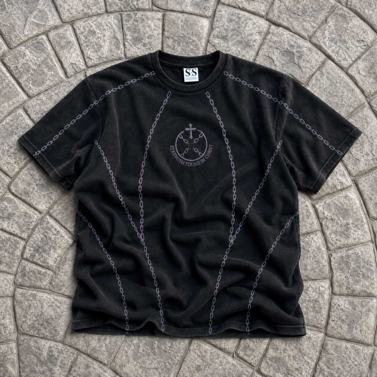 Broken Chains Embroidered Tee – Washed Black