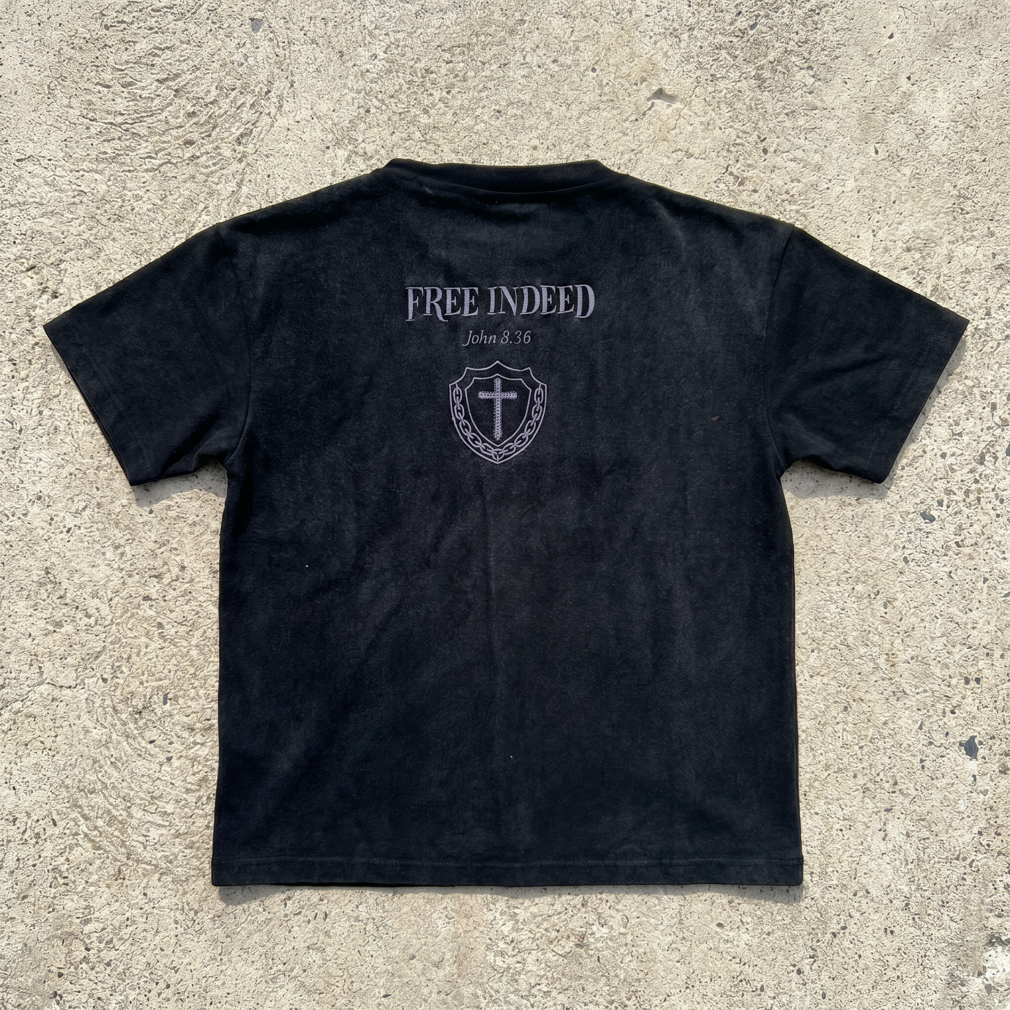 Broken Chains Tee – Washed Black / Grey