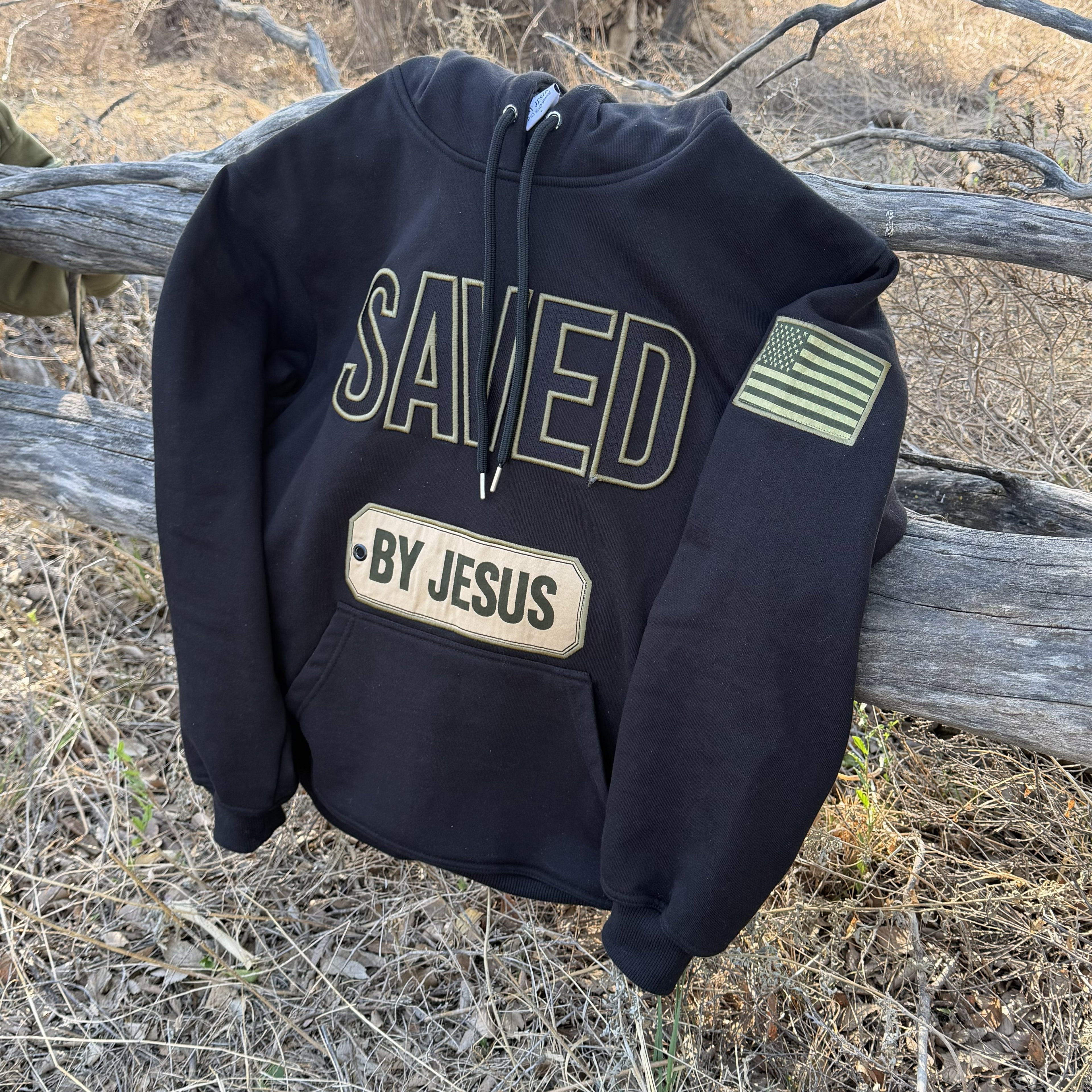 Chain breaker Hoodie – Black / Olive