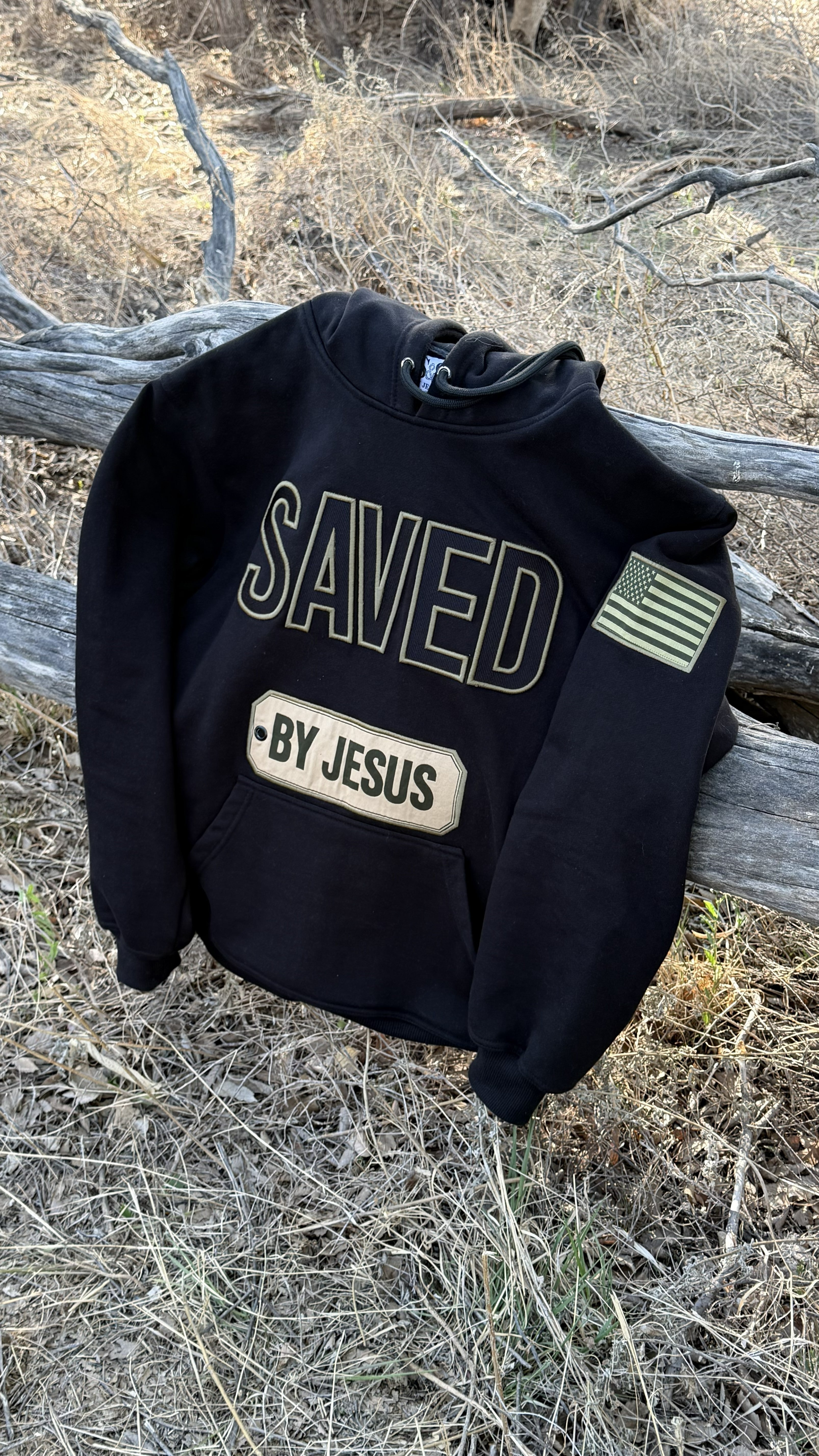 Chain breaker Hoodie – Black / Olive