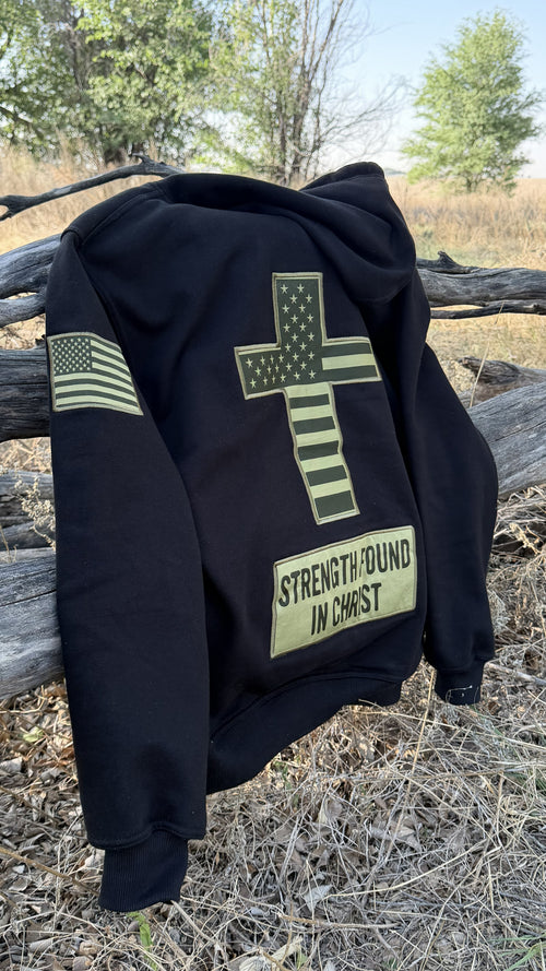 Chain breaker Hoodie – Black / Olive